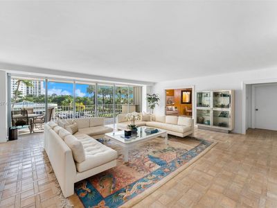10155 Collins Ave APT 307, Bal Harbour, FL, 33154