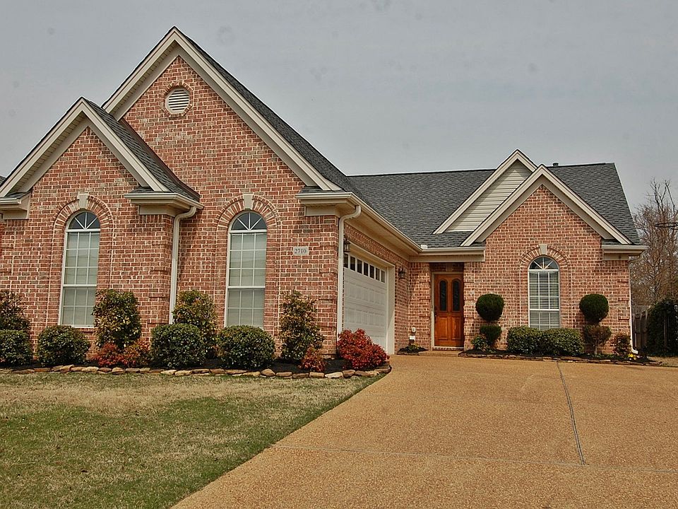 2710 Graystone Drive