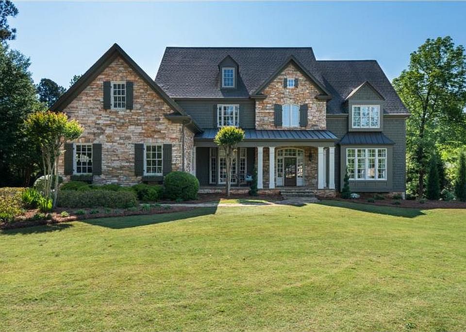 1st image of 54 Woodlawn Dr NE