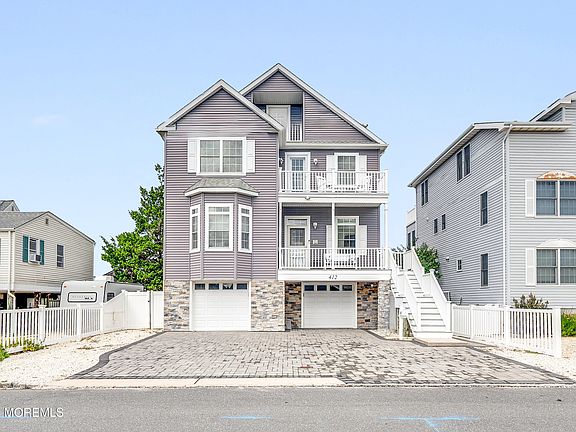 2nd image of 412 6th Avenue