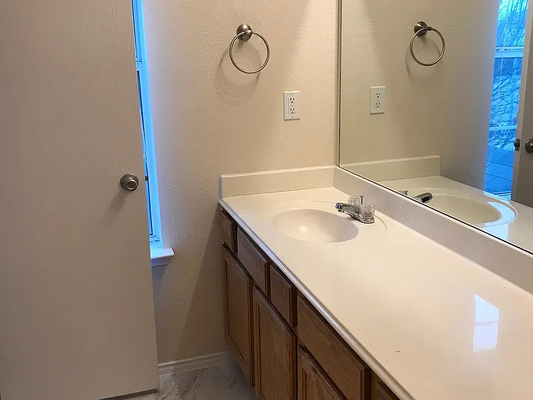 1512 Pine Ln — Photo 15