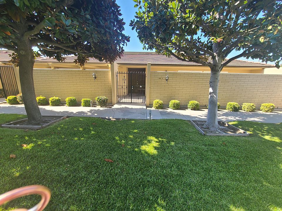 1st image of 440 Vista Dr #E
