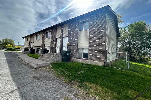 Main 819 S Photo 1