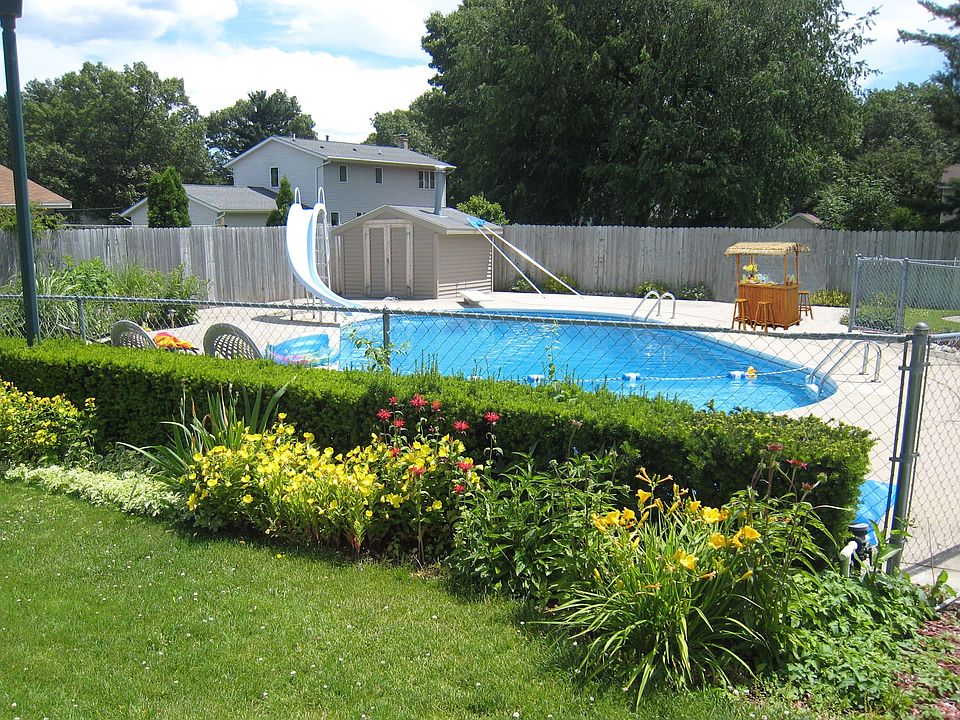 2nd image of 464 Westwind Dr