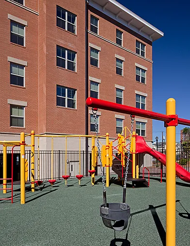 Montgomery Heights — Photo 4