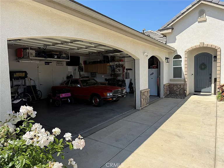 329 Dressler Ave — Photo 24