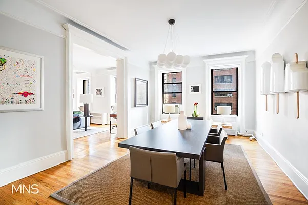 Rented by MNS | media 30