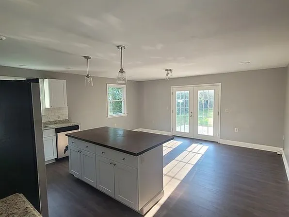 313 N Charity St, Bethel, OH 45106