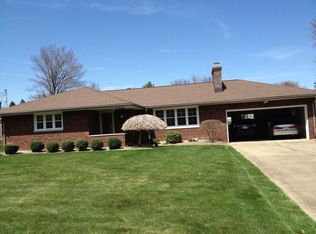 1734 Memorial Dr, Farrell, PA