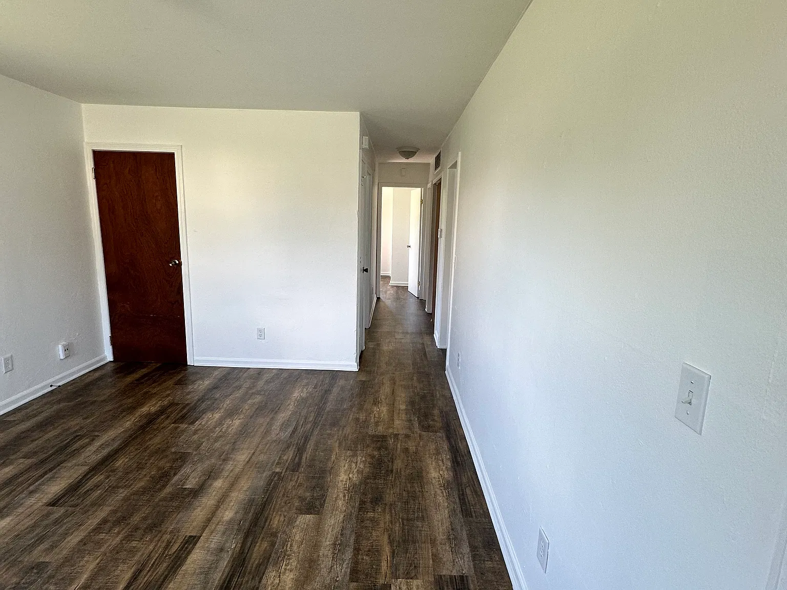 67 Hollencamp Ave — Photo 2