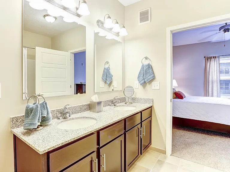 CONTEMPORARY BATHROOMS