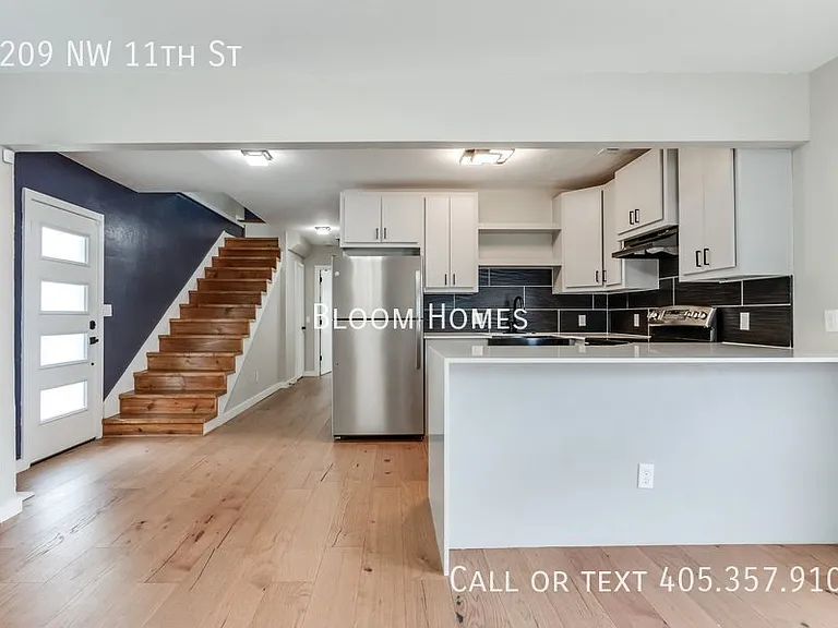 1209 NW 11th St — Photo 11