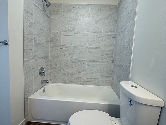5th image of 491 E 16th St #11584029