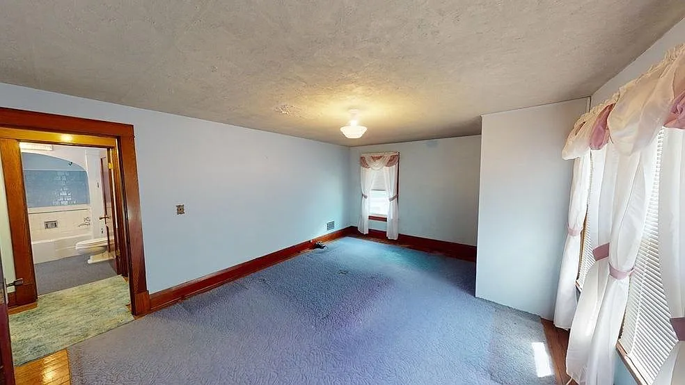 2 bed, $1,150 — Photo 2
