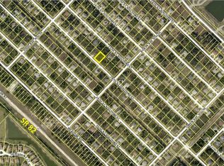 5212/5214 28th St SW, Lehigh Acres, FL 33973