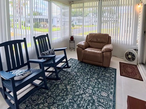 5th image of 1266 Plantation Pl