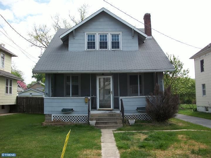1st image of 18 Tamarack Ave