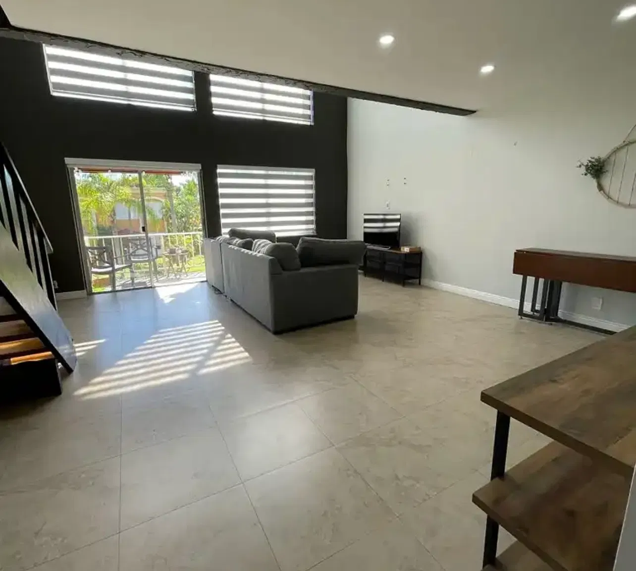 1 bed, 1.5 bath, 982 sqft, $1,950 — Photo 4