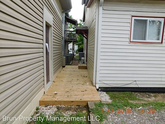 3rd image of 203 12th St APT 2