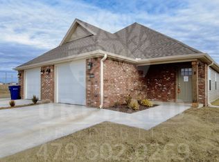 3001 N Conway Drive, Siloam Springs, AR 72761