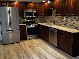 11 Inwood Ave, Monroe Township, NJ 08831