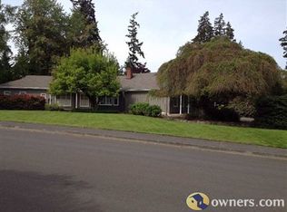 12121 SW Lansdowne Ln, Tigard, OR 97223