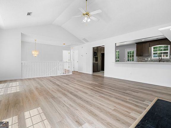 5th image of 5896 Amerson Ln