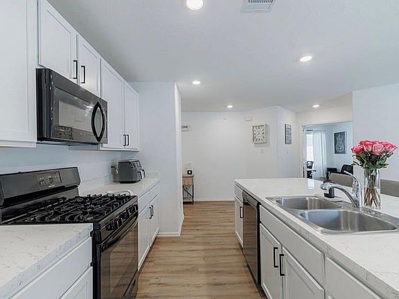 4th image of 3343 Avary River Ln
