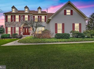 6 Green Ct, Columbus, NJ 08022