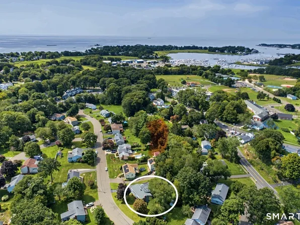 11 Woodside Drive, Branford, CT 06405