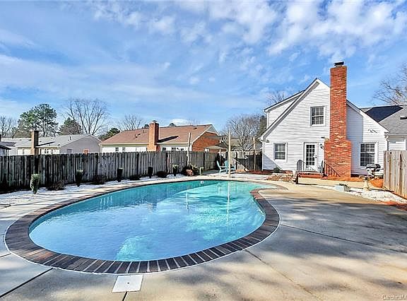 4th image of 7426 Walnut Wood Dr
