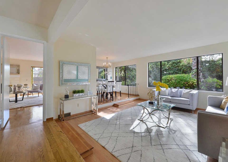 1st image of 728 Gull Ave