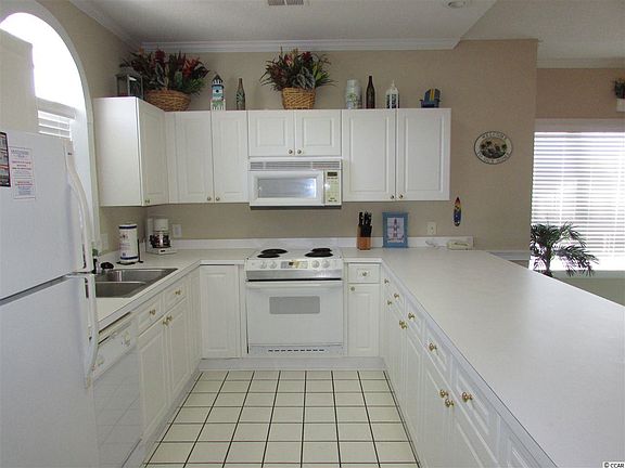 2nd image of 4830 Carnation Cir APT 301