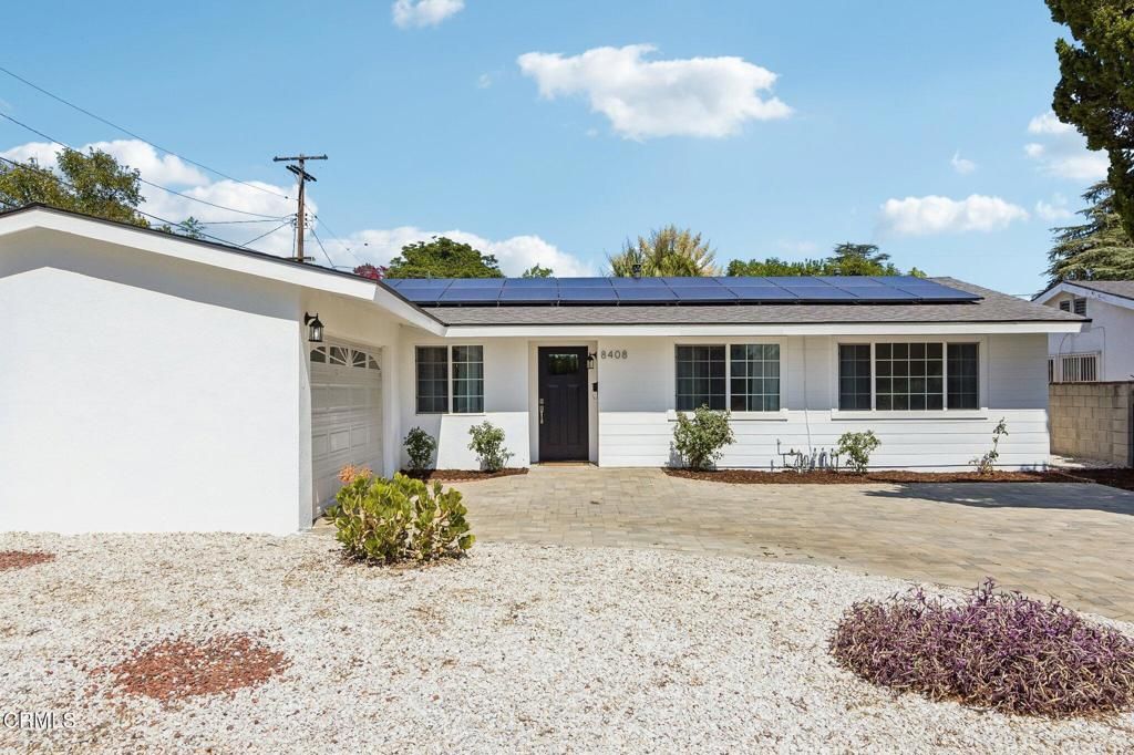 8408 Cozycroft Ave, Winnetka, CA - View 2