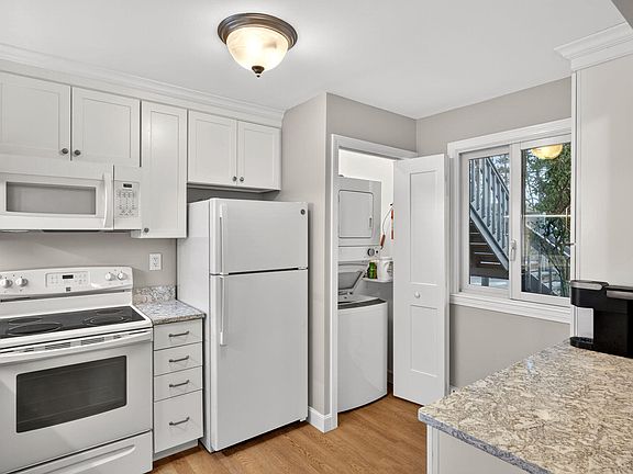 5th image of 104 Chilton Lane UNIT 104