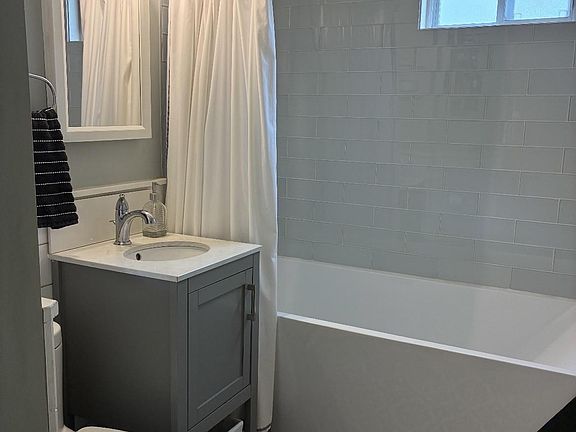 5th image of 5816 Queen Ave S