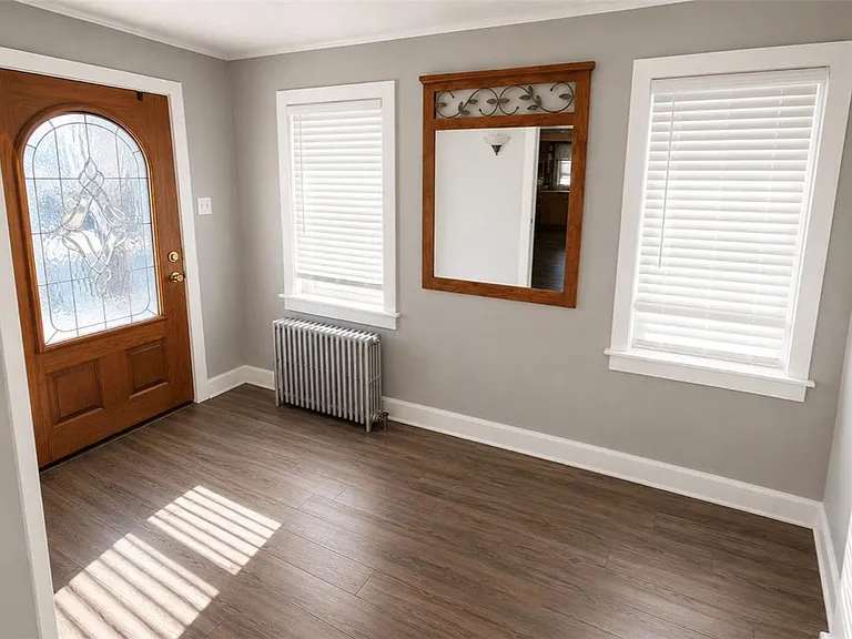 1119 Furnace St — Photo 3