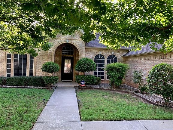 3rd image of 4117 Candlewood Cir