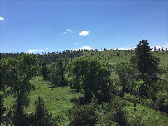 4th image of 35 Old Bull Dr