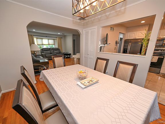 5th image of 1522 Rica Place