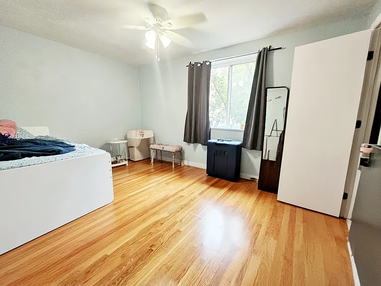 205 Kent St — Photo 7