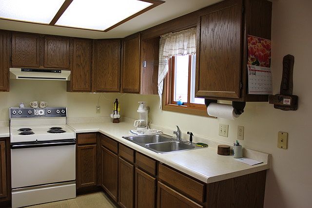 2nd image of 501 Jenkran St Unit 7