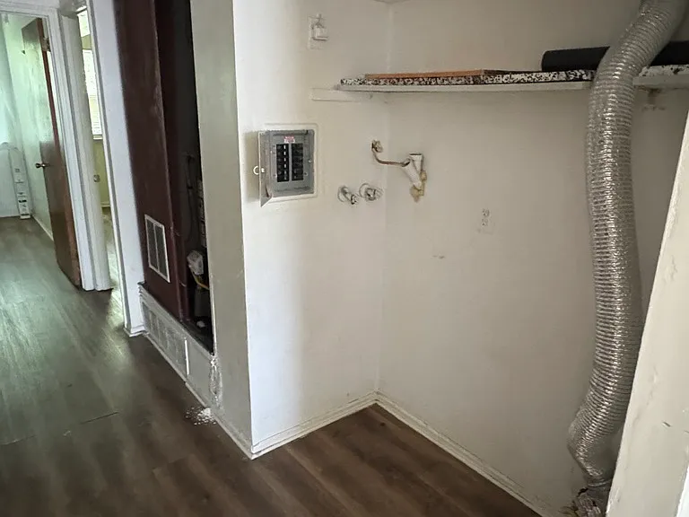 9440 Woodbridge Rd #B — Photo 12