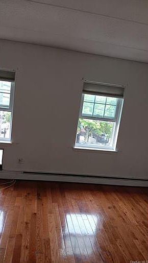 Building Photo 3