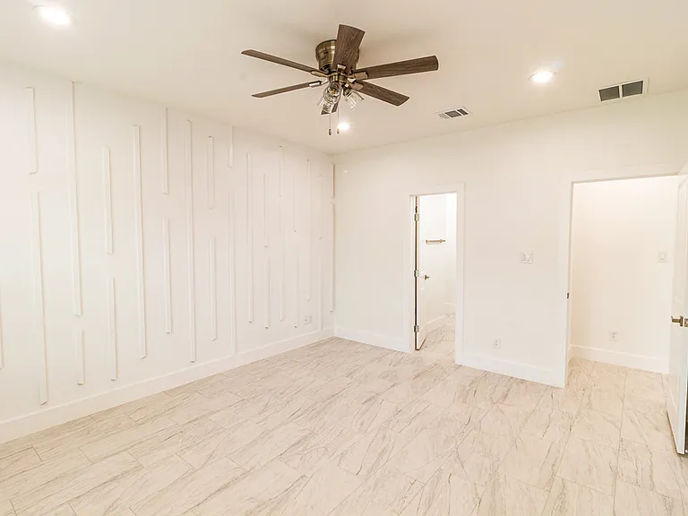 536 Highview Ct — Photo 21