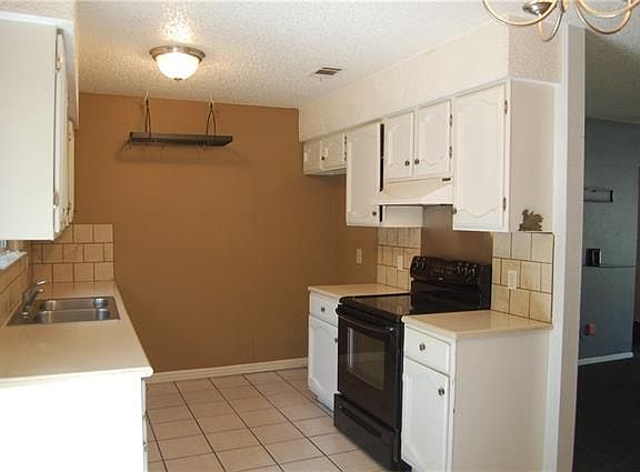4th image of 1407 Meadows Dr