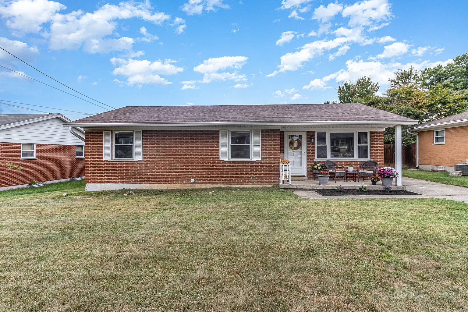 2235 Janes Ln photo 1