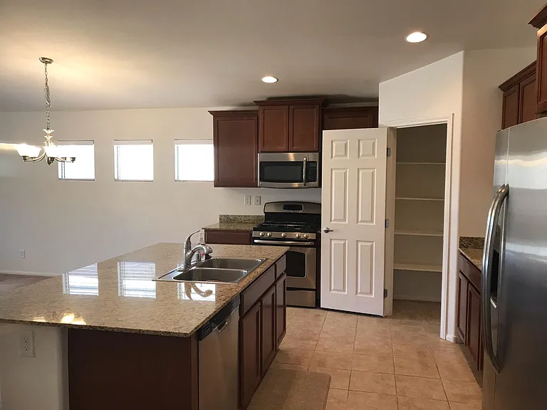 8231 Buffalo Ranch Ave — Photo 2