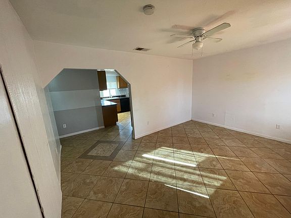 4th image of 223 N Phoenix St