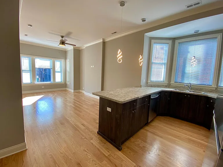2308 W Taylor St #2 — Photo 1